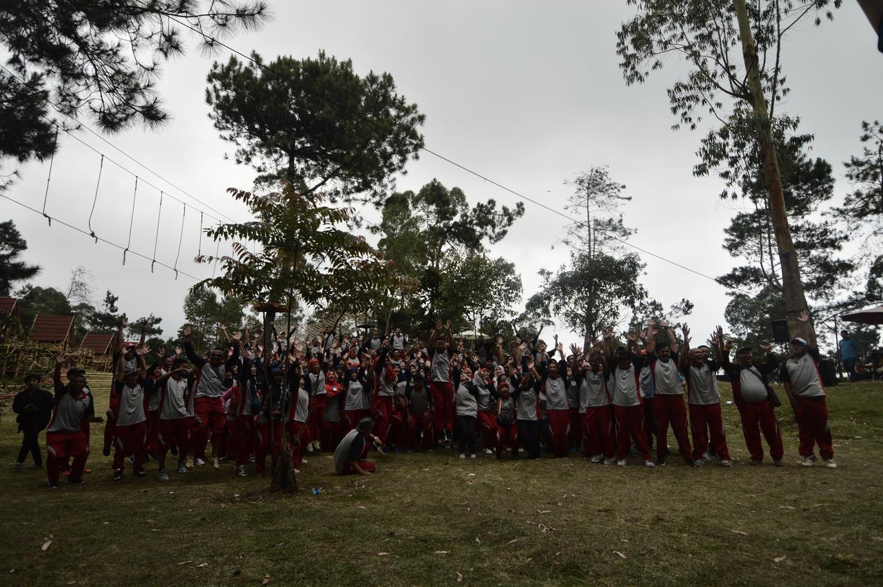 Villa Buleud Garut Buitenkant foto