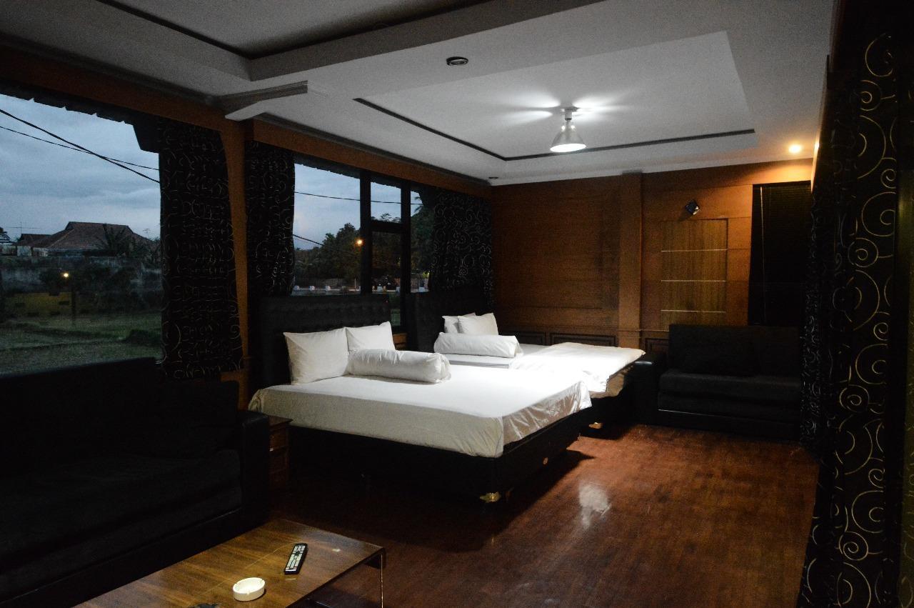 Villa Buleud Garut Buitenkant foto